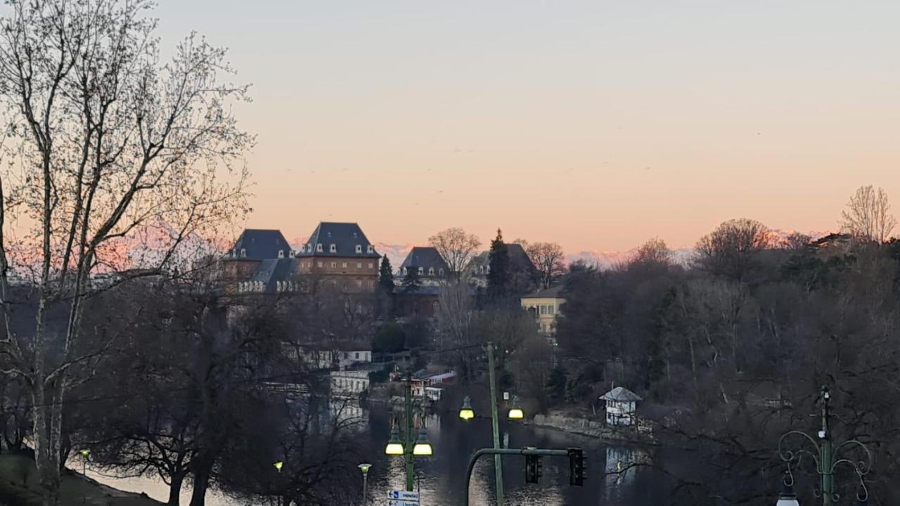 Appartamento Casa Valentino Torino Esterno foto
